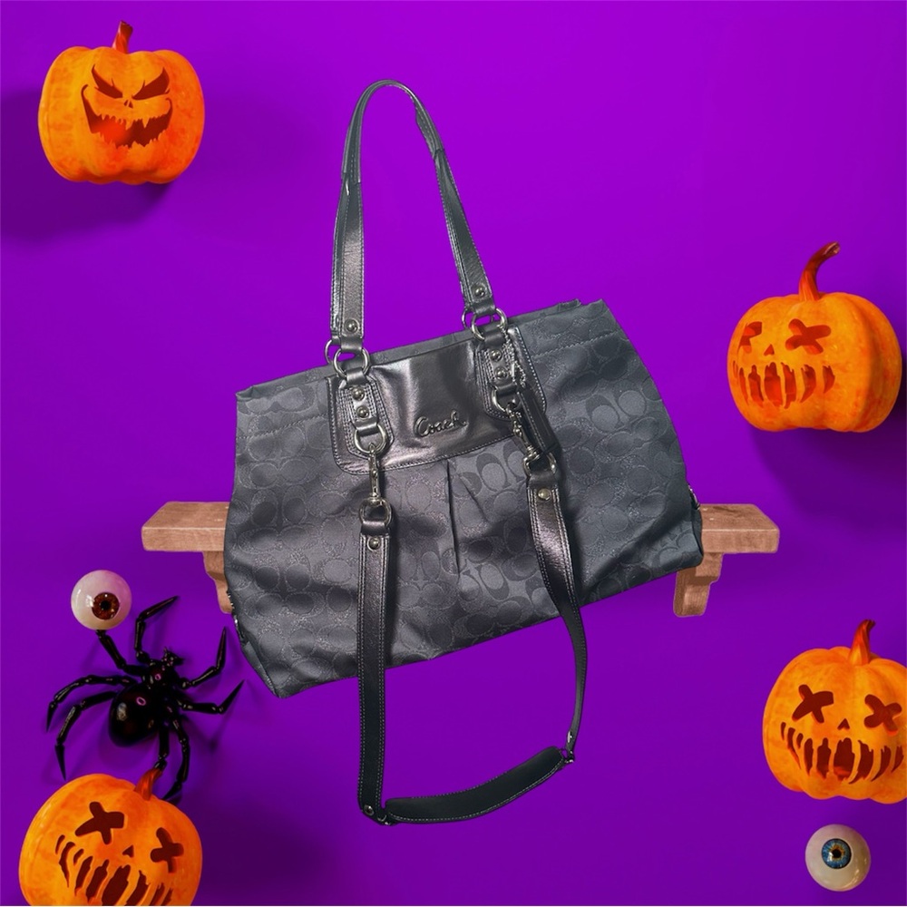 NWT Coach Ashley darkBlue carry all